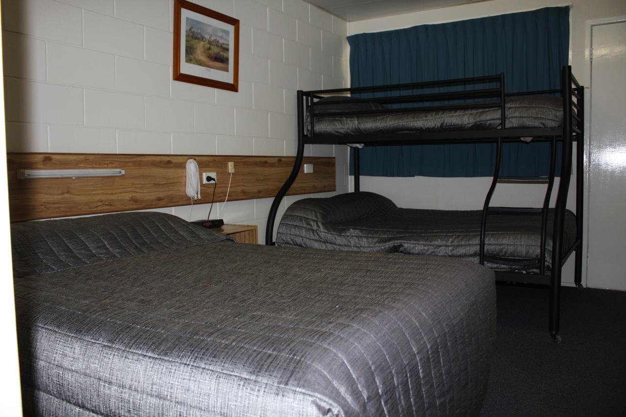 Roma Motel Bagian luar foto